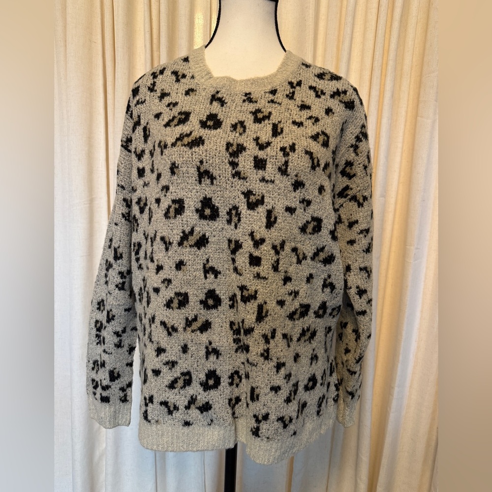 Workshop Republic Clothing Cozy Leopard Print Sweater – Size L